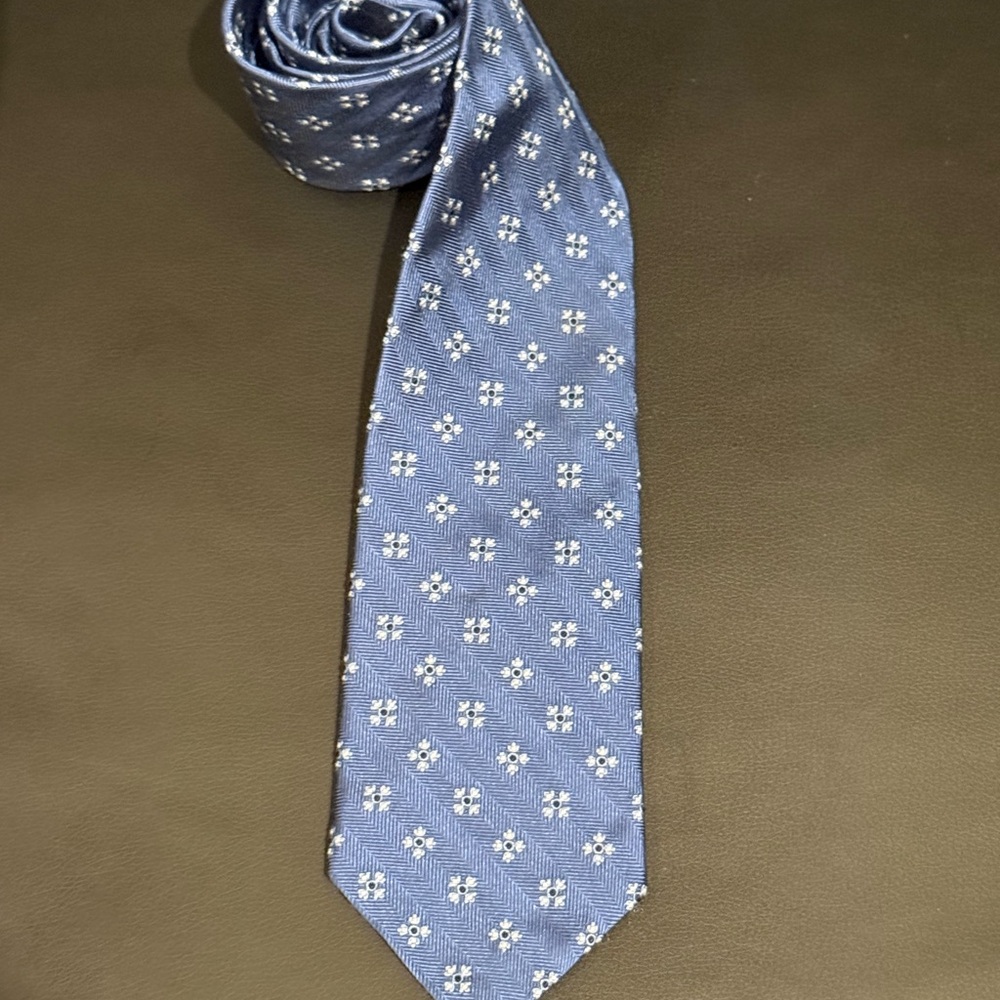Brooks Brothers Purple Blue Geometric Print  100% Silk Neck Tie Mens 60"